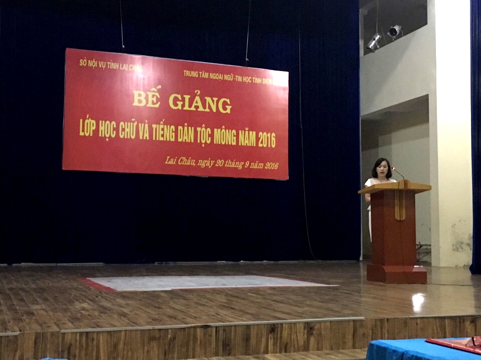 Bế giảng Lớp đào tạo cấp chứng chỉ tiếng dân tộc Mông khóa 35 tại Lai Châu