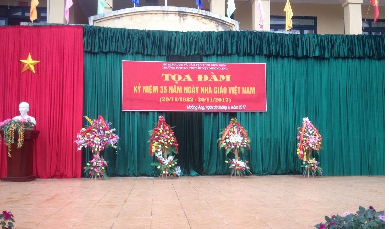 TRƯỜNG PTDTNT THPT HUYỆN MƯỜNG ẢNG KỈ NIỆM 35 NĂM NGÀY NHÀ GIÁO VIỆT NAM (20/11/1982-20/11/2017)  .