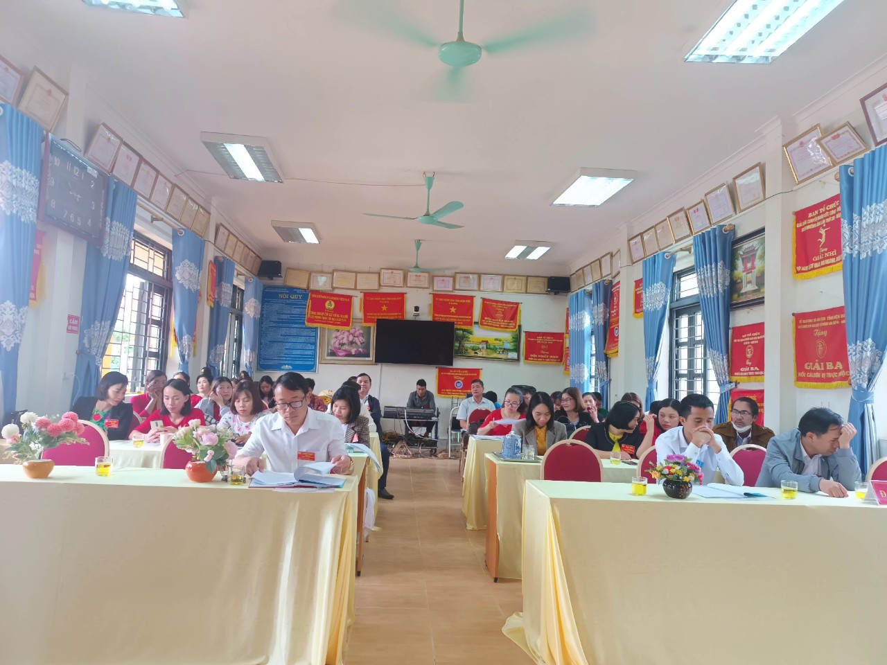 Ảnh 3 Đại hội thảo luận các chỉ tiêu